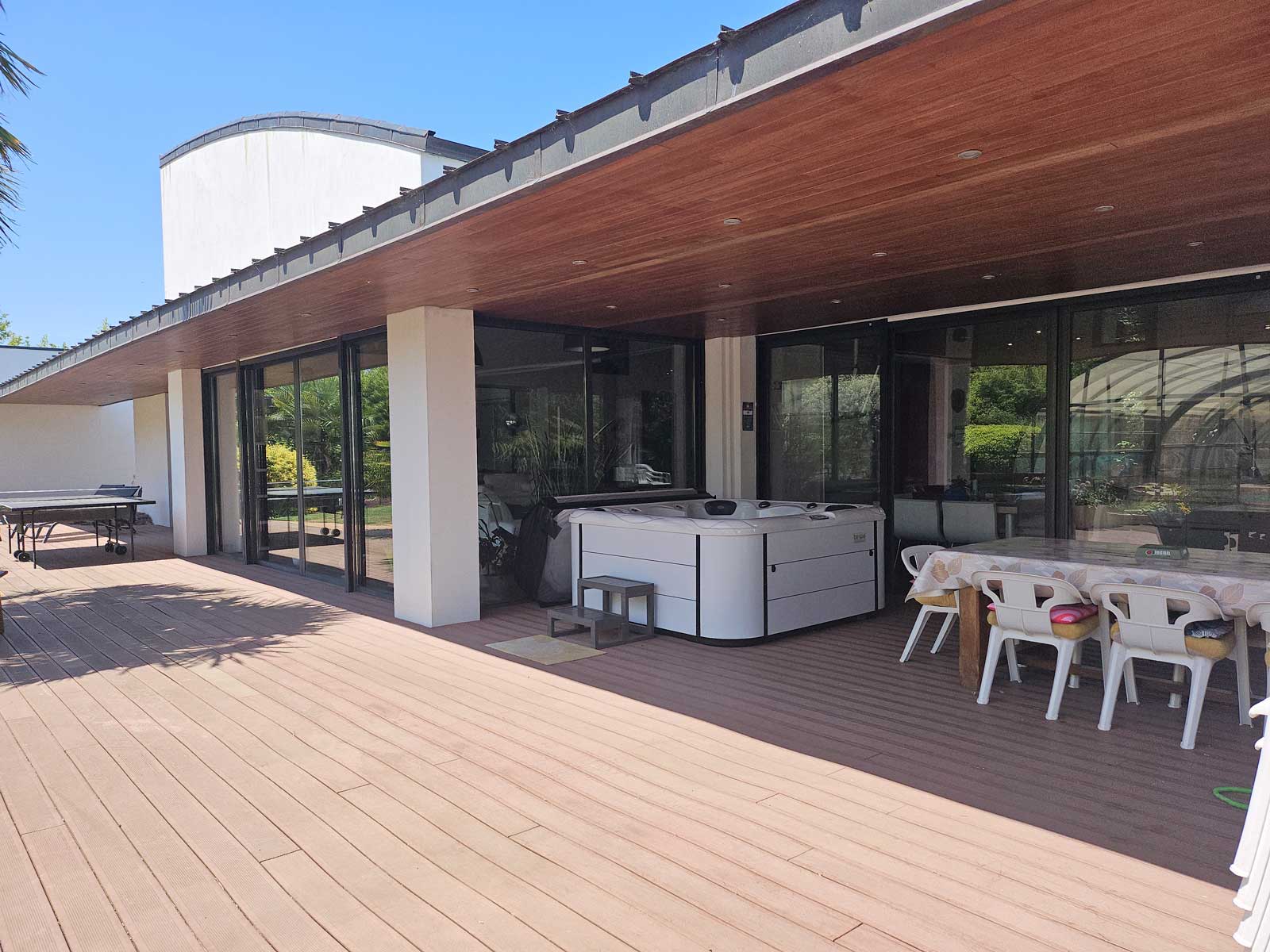 Terrasse et spa
